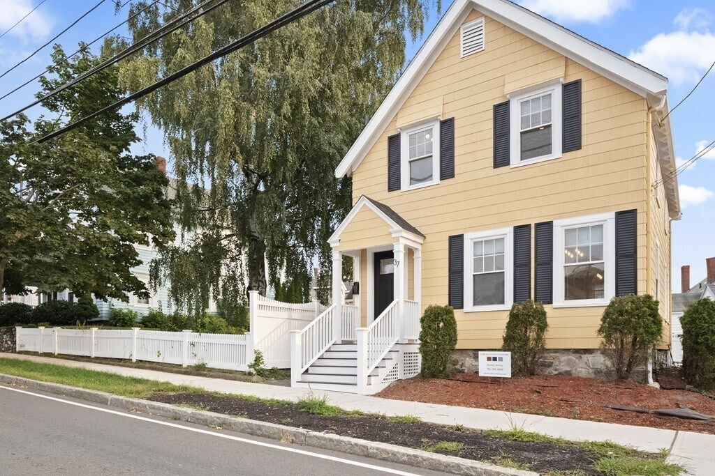 Foto principal - 37 E Emerson St