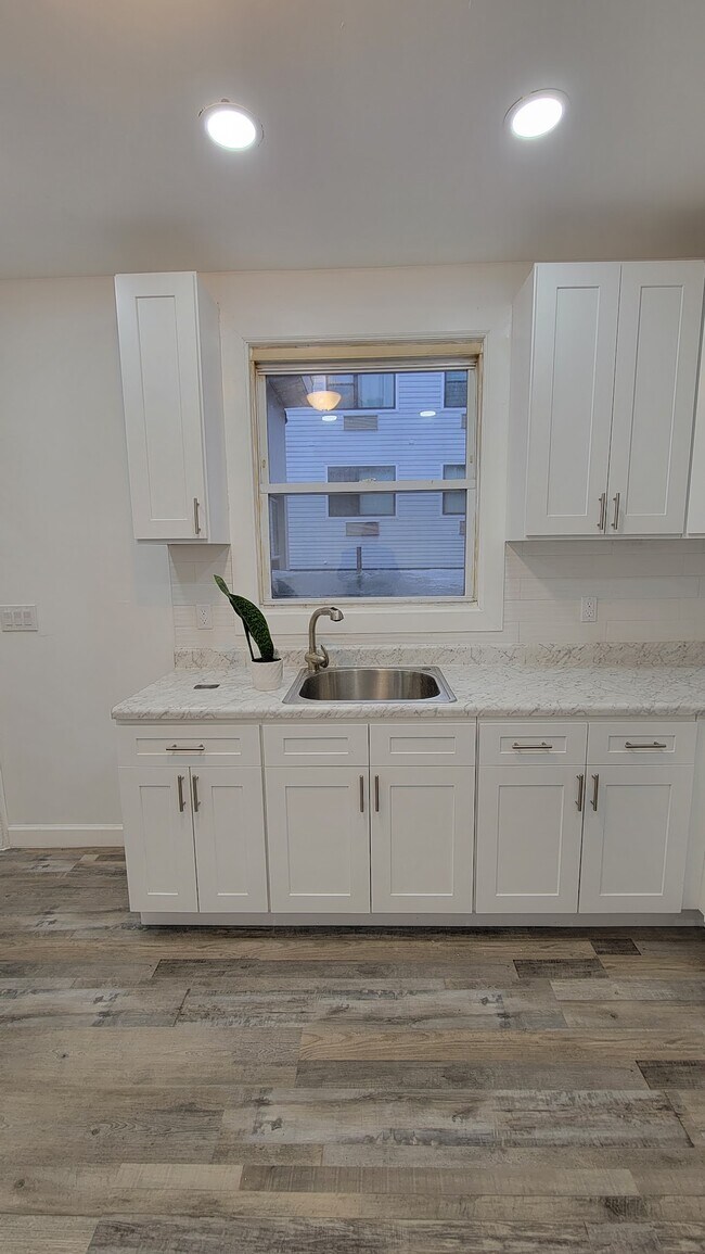 Foto del edificio - 7411 Park Ave