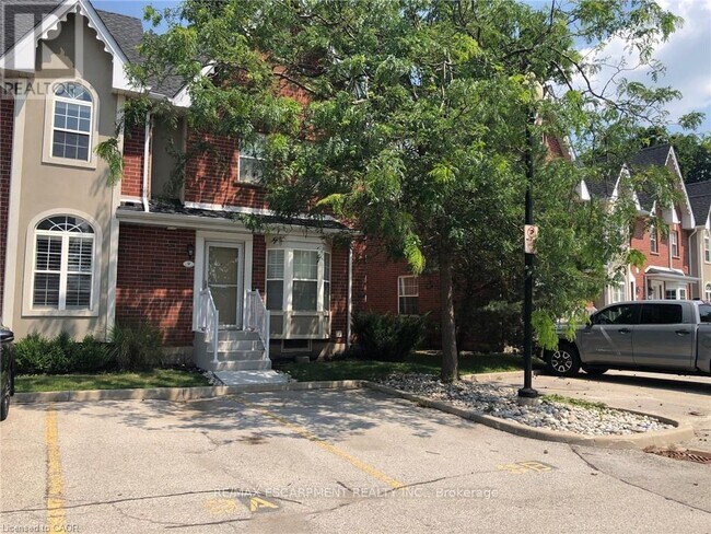 Photo du bâtiment - 4200 Kilmer Dr