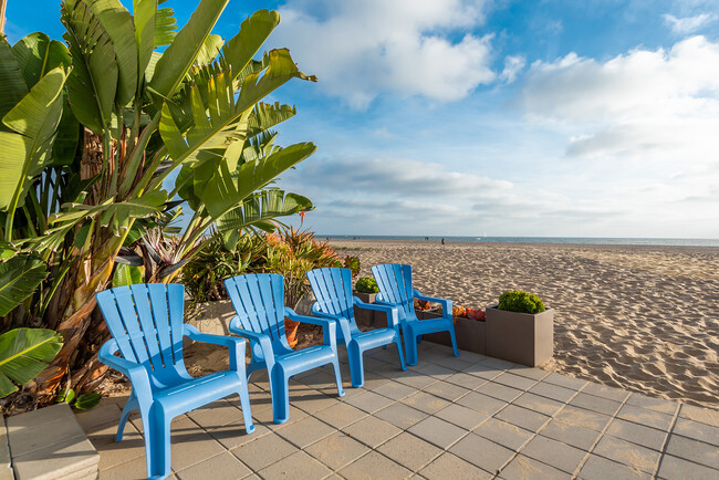 Foto del edificio - 6307 Ocean Front Walk