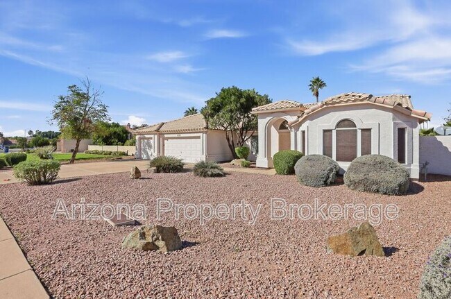 Foto del edificio - 4310 E Hope St