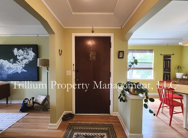 Building Photo - 5935 N Concord Ave