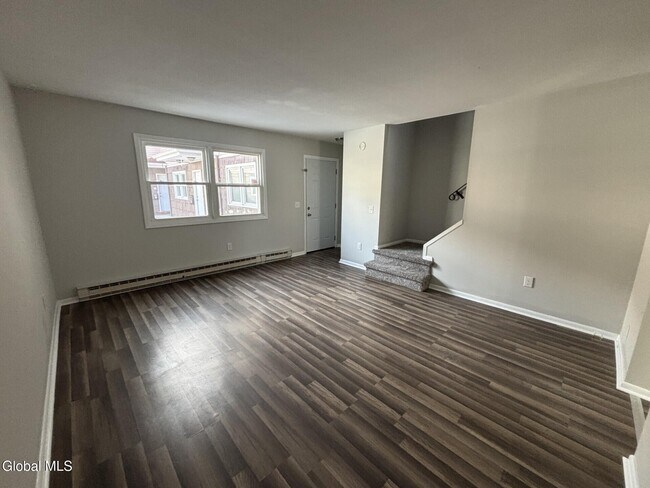 Foto del edificio - 22 Church St Ext