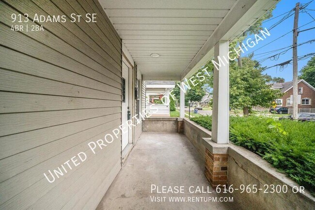 Building Photo - Available Now | Cozy 4 Bedroom, 2 Bathroom...