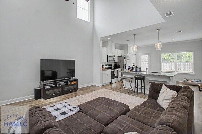 Foto del edificio - 785 Fairview Cir