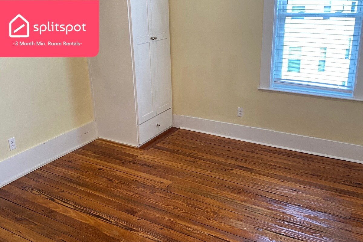Foto del edificio - Private room in 4 bedroom Boston Apartment...