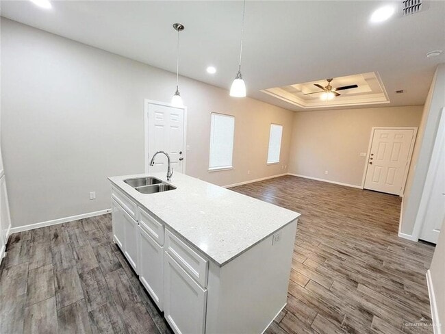 Foto del edificio - 1308 Vani Dr