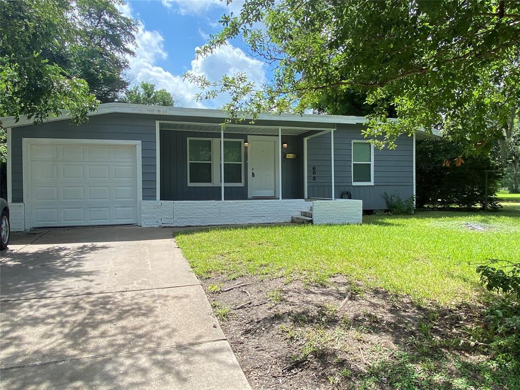 602 Winding Way St, Lake Jackson, TX 77566 House Rental in Lake