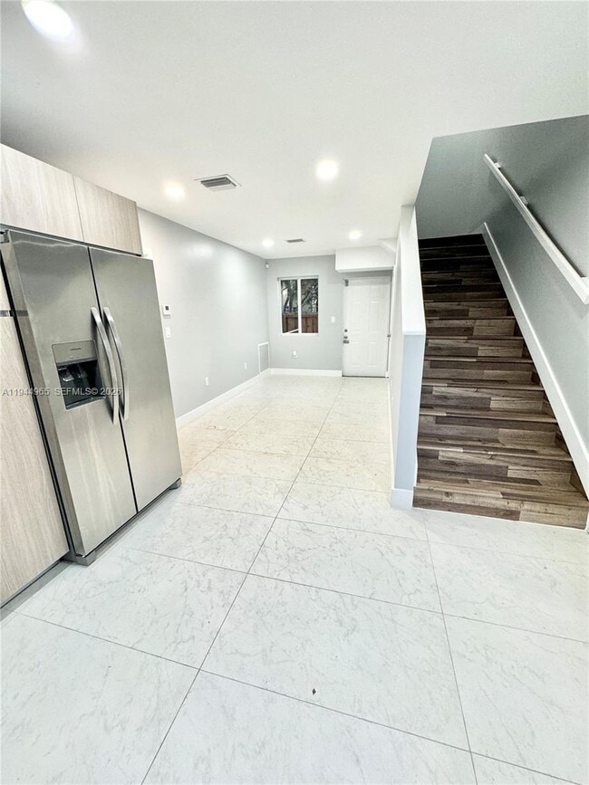 Foto del edificio - 932 NW 2nd St