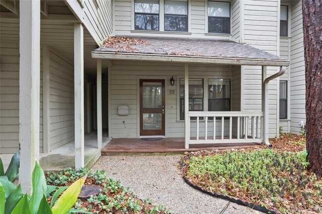 Building Photo - 28 Sawmill Grove Ln