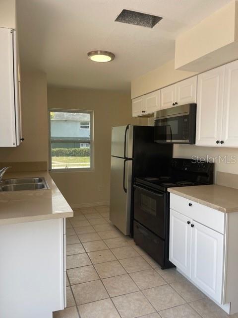 Building Photo - 312 S Betty Ln
