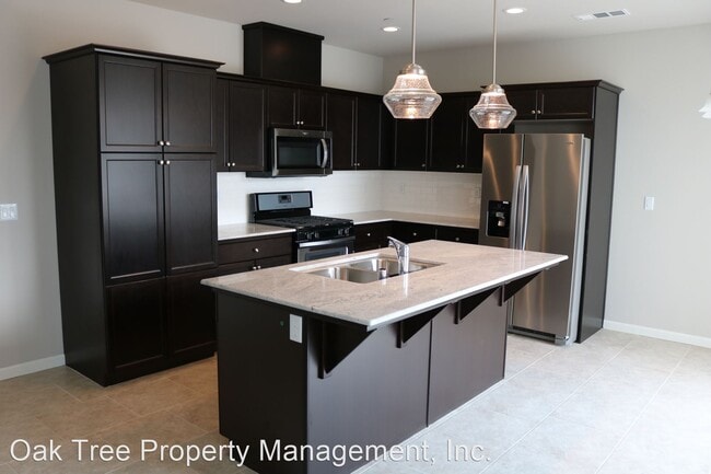 Building Photo - 3 br, 2 bath House - 811 Tuscany Court