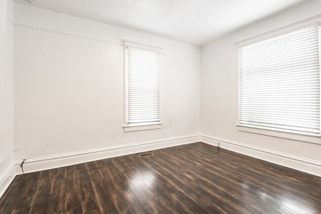 Foto del edificio - 78 Southgate Ave