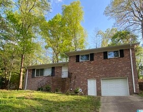 Building Photo - 1009 Springview St