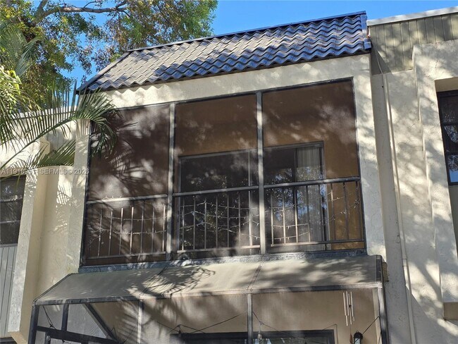 Foto del edificio - 7925 SW 104th St