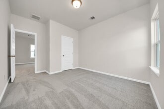 Building Photo - 15523 Fathom Line Wy