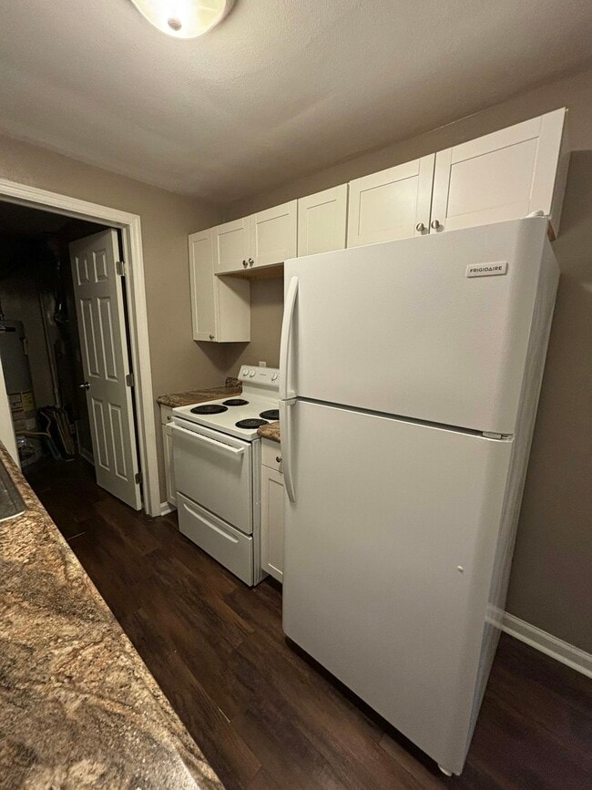 Building Photo - 117 Van Horne St