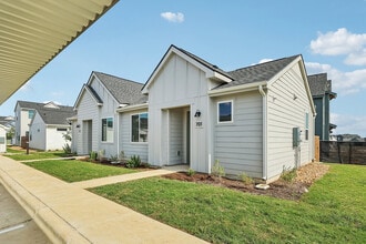 Building Photo - YardHomes Rowlett Creek