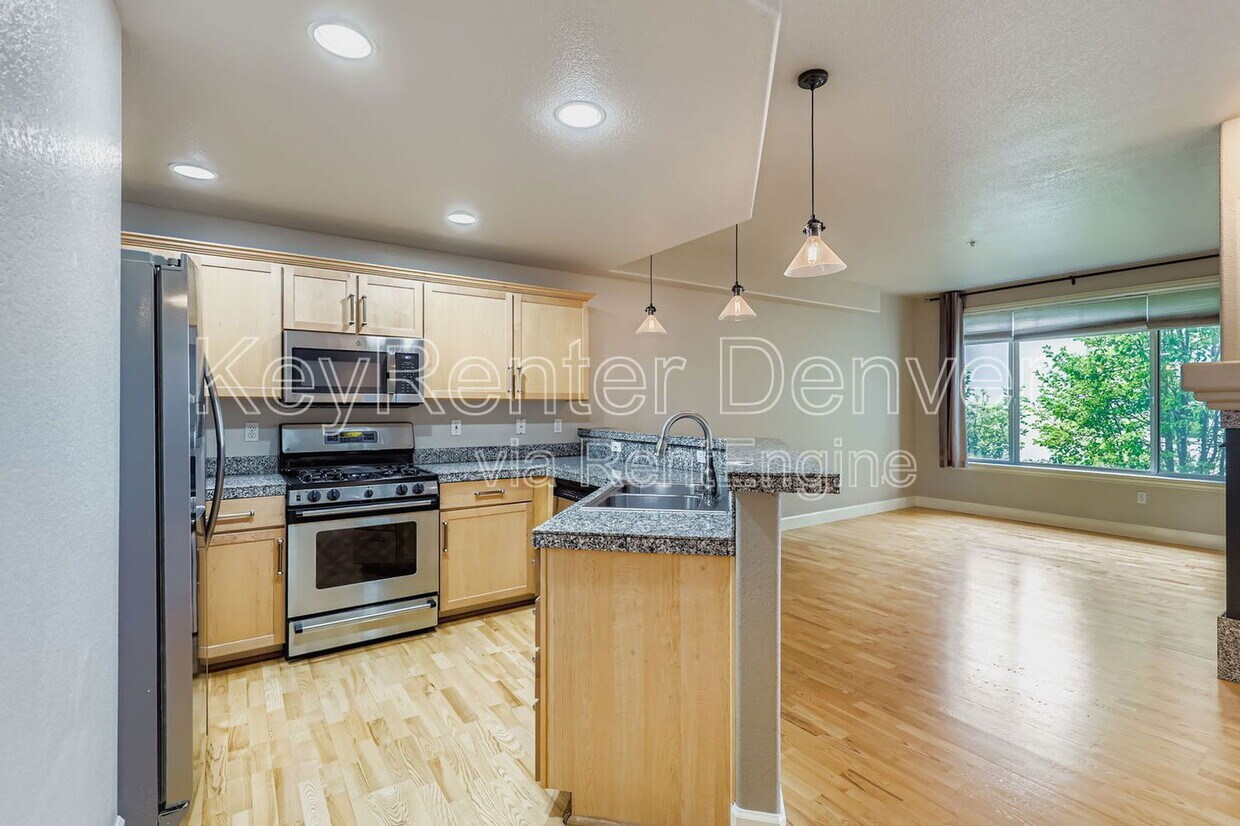 Photo - 1735 N Ogden St