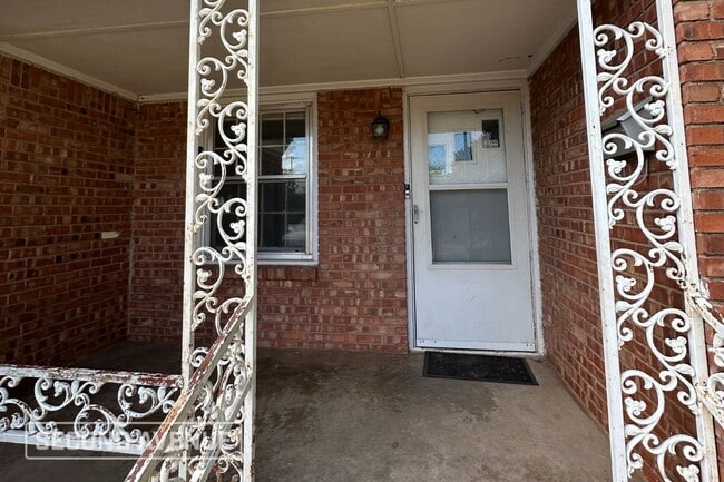 Foto del edificio - 1565 SW 43rd St