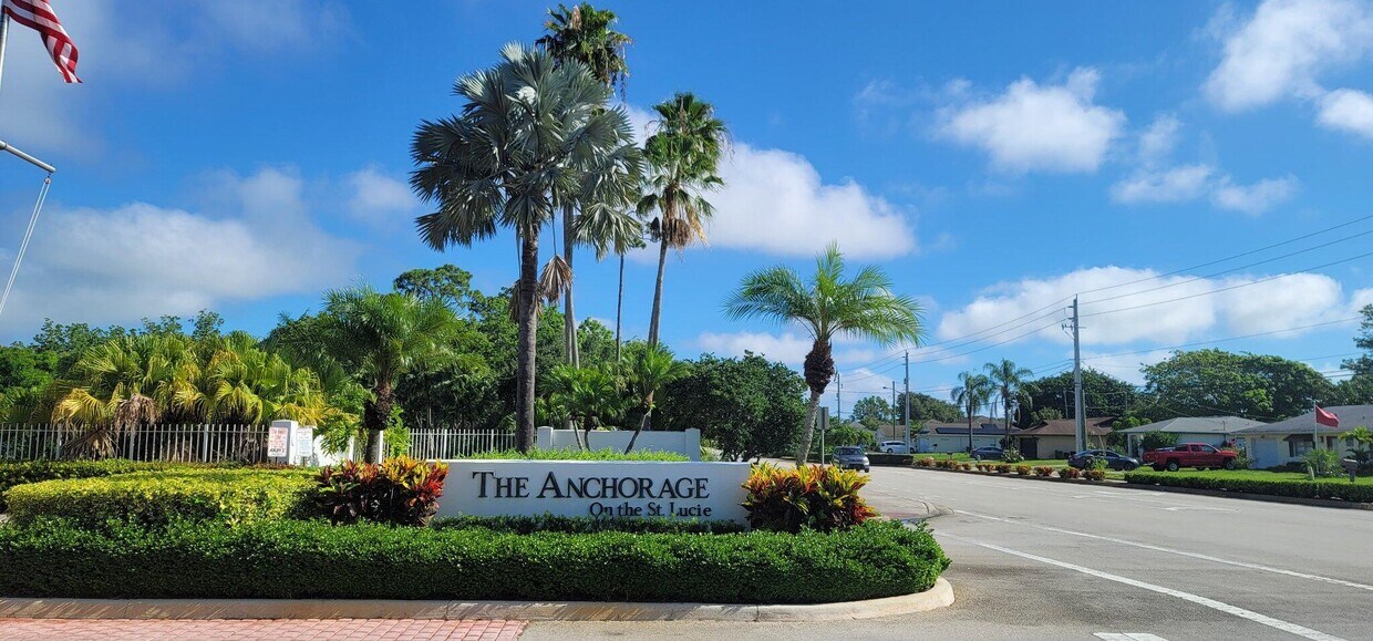 Foto principal - 2506 SE Anchorage Cove