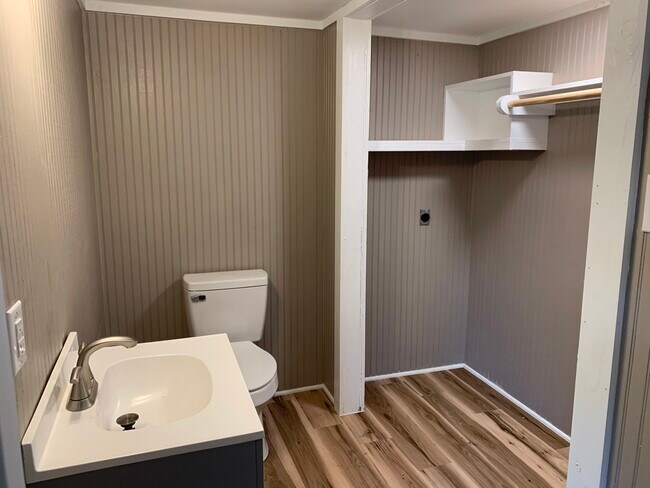 2nd Bath - 26 Smith Dr