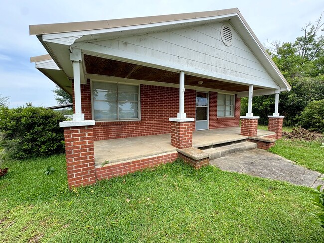 Building Photo - 2195 Shipman Rd