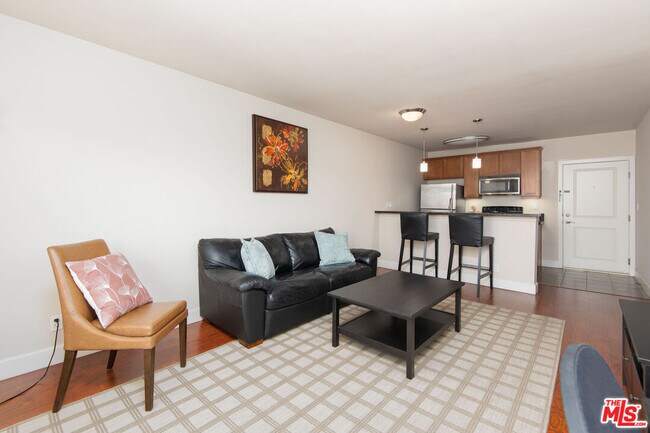 Foto del edificio - 10982 Roebling Ave