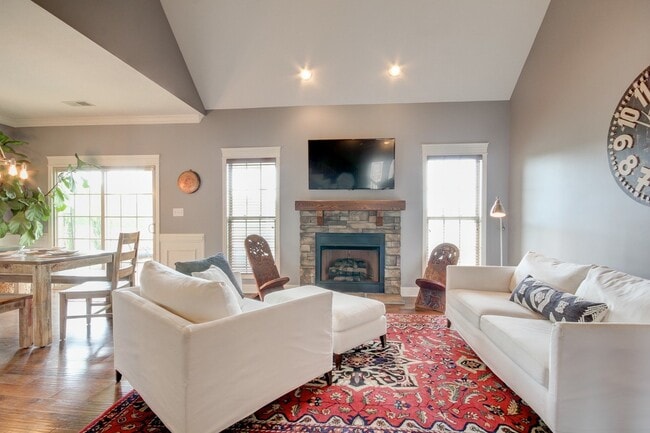 Building Photo - 428 Carson Bailey Court