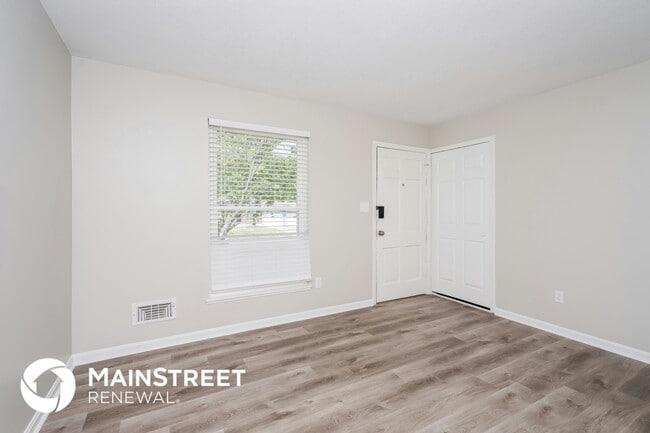 Building Photo - 5911 Carmelwood Cir