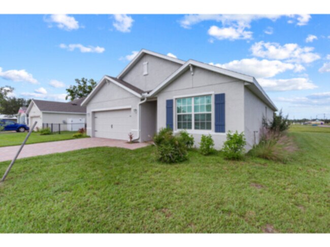 Building Photo - New home in Burnt Store Village in lovely ...