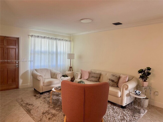 Foto del edificio - 3801 NE 22nd Terrace