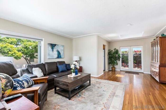 Foto del edificio - 5833 Estelle St