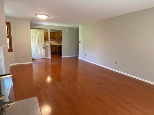 Foto del edificio - 2205 Brookhaven Dr
