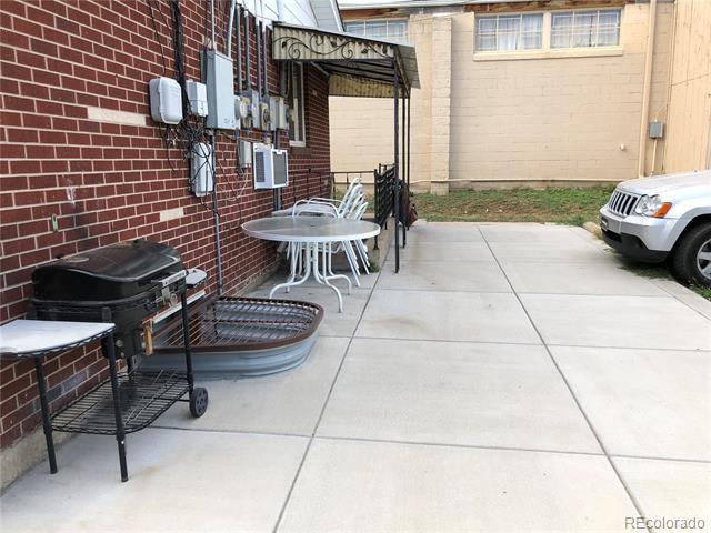 Foto del edificio - 2846 Xavier St