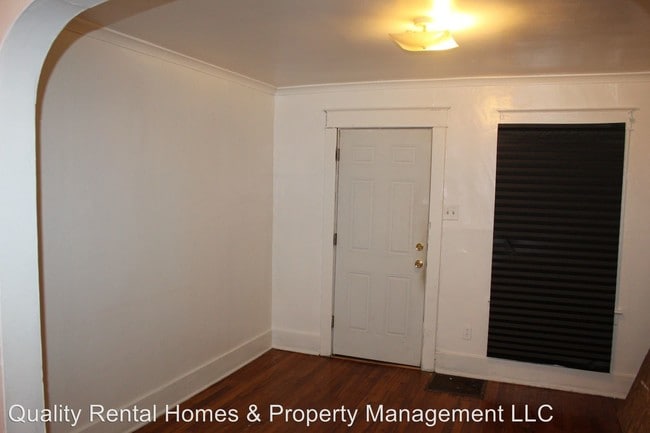 Building Photo - 3 br, 1 bath House - 2921 Mallery