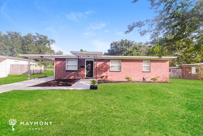 Foto principal - 6037 Green Hill Ln