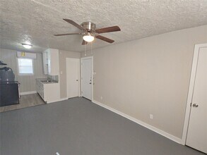 Building Photo - 3335 Tuam St