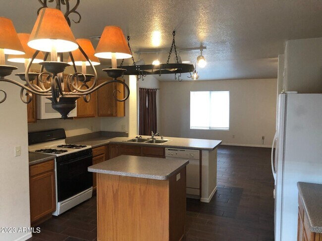 Foto del edificio - 5246 Sonora St