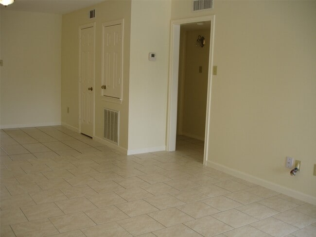 Building Photo - 14333 Memorial Dr