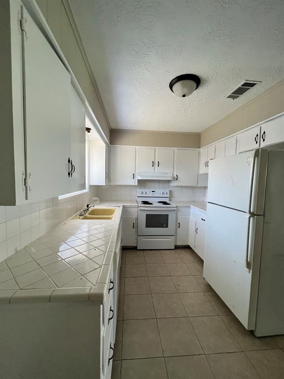 Primary Photo - 1407 Southline St