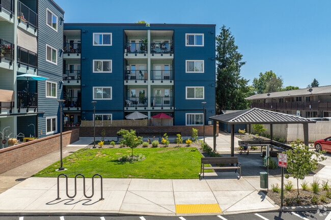 Courtyard - Tarkington Square Apartments