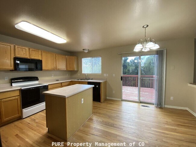 Building Photo - 2215 Gold Dust Ln