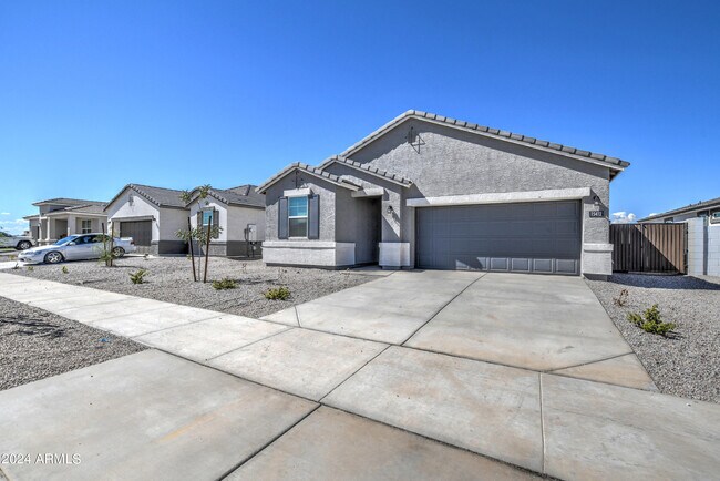 Foto del edificio - 15412 W Smoketree Dr