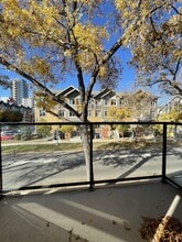 Building Photo - 8715-8110 110 St NW