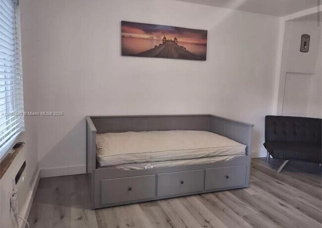 Foto del edificio - 635 SW 16th Ave