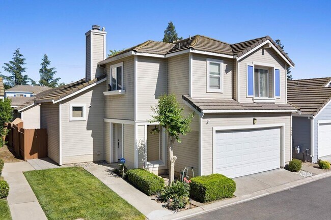 Building Photo - 9449 Laguna Pointe Way