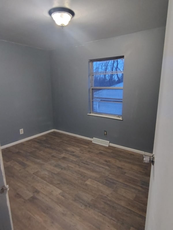 Building Photo - 3910 W Verner Dr