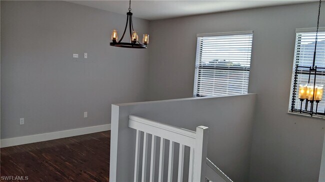 Building Photo - 5475 Useppa Dr