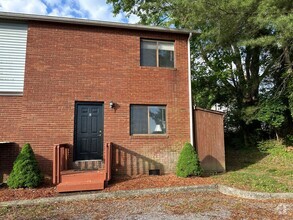 Building Photo - 315 Clement St